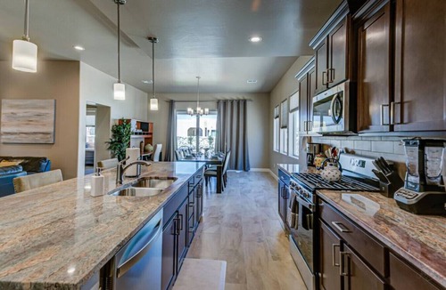 Las Cruces House | Andromeda · Desert Retreat Near Red Hawk Golf Course