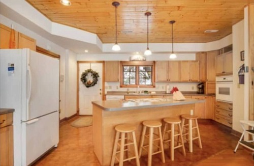 Harshaw House | Andy Lee’s Bearskin Cabin
