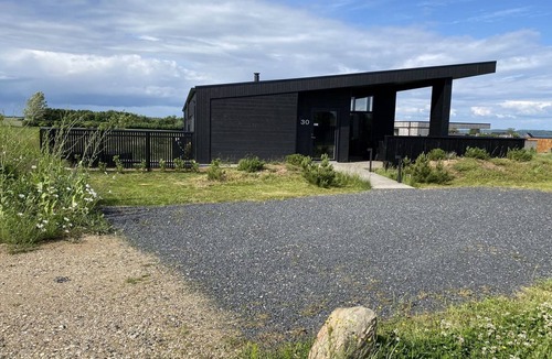 Hvidbjerg Strand House | "Anelle" - 500m from the sea by Interhome