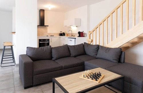 Vair-sur-Loire Ski Chalet | Anetz cottage house near la Loire