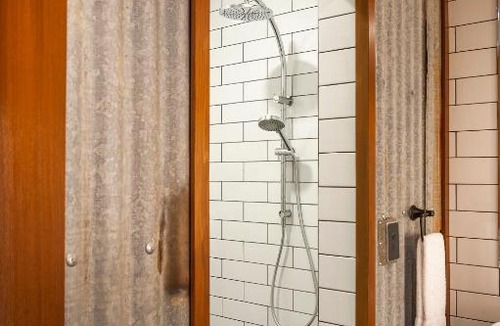 Angaston House | Angaston Saleyards Luxury Accommodation