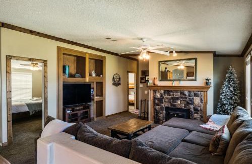 Angel Fire House | Angel Fire Home: Sangre de Cristo Mountains View!