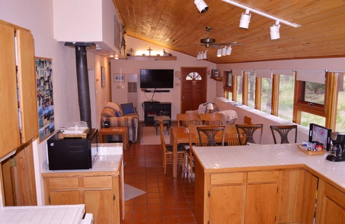 Angel Fire House | Angel Fire Vacation Rental Pet Friendly Cozy light bright Home
