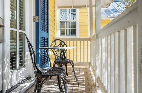 Seaside Cottage | Angel in the Dunes- Charming 1 BR Carriage House w/Balcony in Seaside