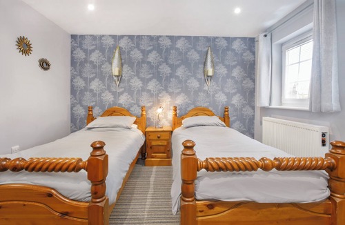 Bircotes Hotel | Angel Inn Misson