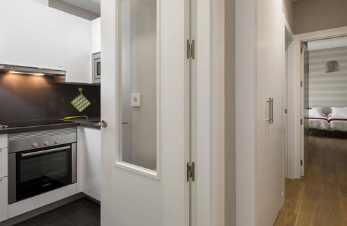 Santa Cruz Apartment | Angeles 1E. 2 bedrooms, 2 bathrooms next to the Cathedral