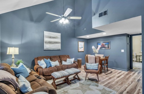 Starkville Apartment | Angel’s Crossing, Walk to Campus, Pet Friendly!