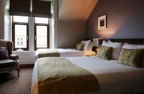 Uddingston Bed & Breakfast | Angels Hotel