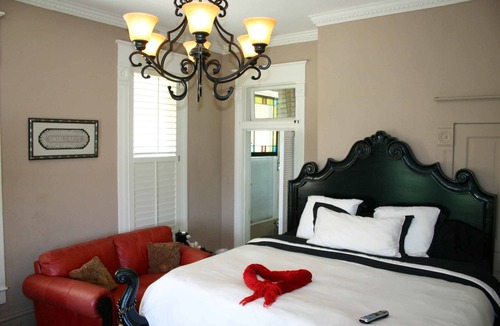 Weatherford Bed & Breakfast | Angels Nest Bed and Breakfast