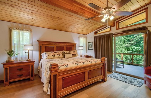 Washougal Bed & Breakfast | Angels Rest B&B Lavender Farm