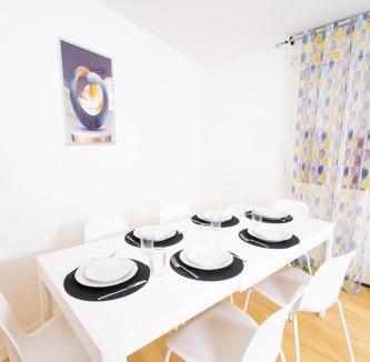 Chanteloup-en-Brie Apartment | Angelus Appartement Familial très spacieux 2 chambres 6 personnes à 10 minutes de Disneyland