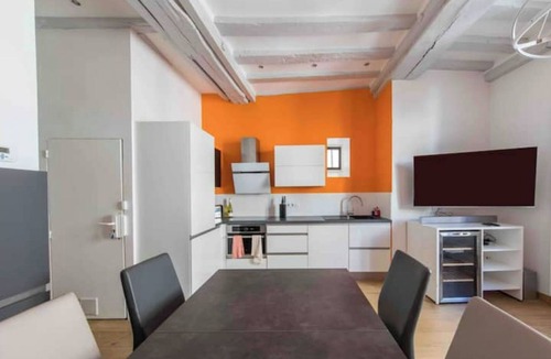 Downtown Angers Apartment | Angers Hyper Centre - Rue St Laud, 2min Ralliement