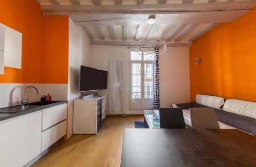 Downtown Angers Apartment | Angers Hyper Centre - Rue St Laud, 2min Ralliement