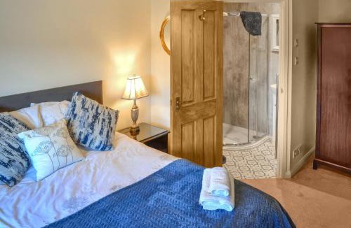 Carlisle House | Angerton Cottage