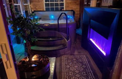 Cassadaga Other | Angies Country Cabins -Off Grid Cabins with shared hot tub access Open year round