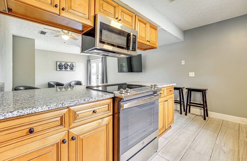 Highlands House | Angler’s Escape w/River Access: JAX Townhome