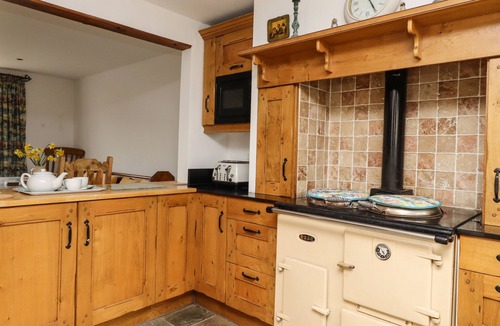 Kilnsey Cottage | ANGLERS BARN, pet friendly, with open fire in Grassington
