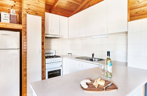 Anglesea House | Anglesea Family Caravan Park