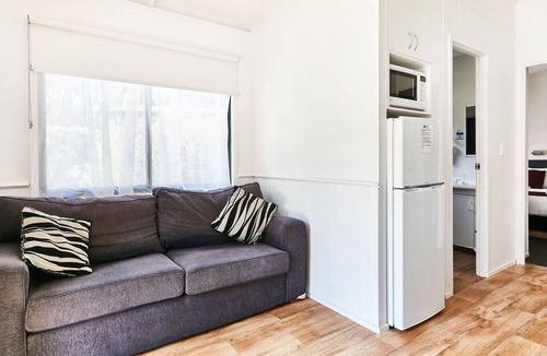 Anglesea House | Anglesea Family Caravan Park