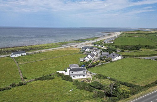 Dinas House | Angorfa