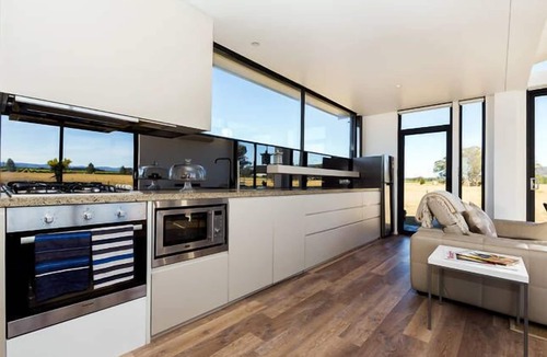 Eurunderee Apartment | Angourie Studio Mudgee