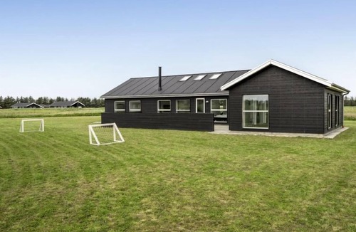 Grønhøj House | "Anike" - 1.6km from the sea by Interhome