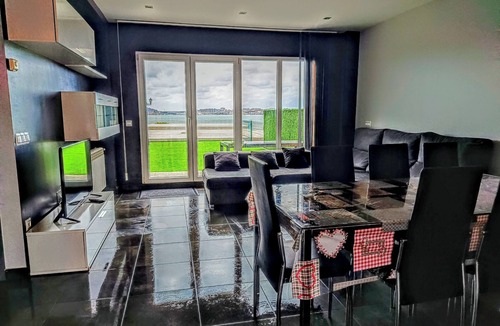 Pedrena House | Anjalar House, next to the Bay of Santander