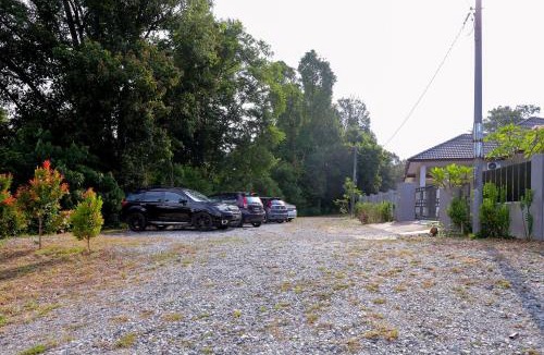 Kampung Durian Guling House | Anjung Homestay & Event