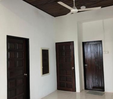 Kampung Kuala Ibai House | Anjung Villa