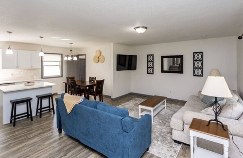 Ankeny House | Ankeny Heights - A 4 bedroom and 2 bath home