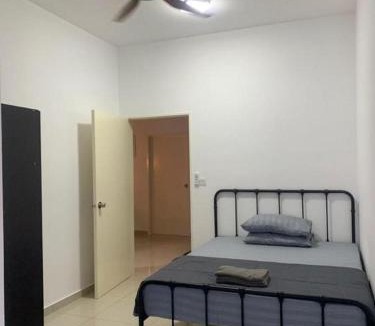 Bandar Sri Sendayan House | Ann Homestay Laman Sendayan