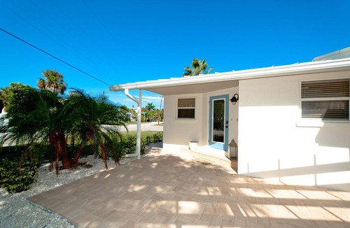 Anna Maria House | Anna Cabana A - 770 Jacaranda