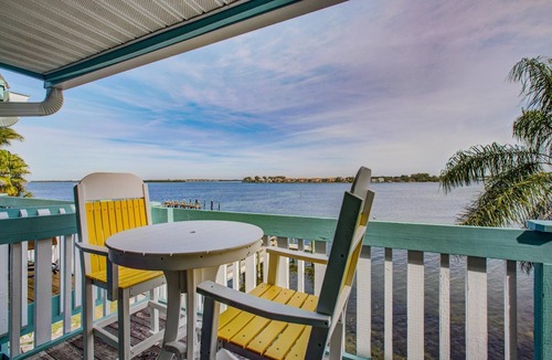Bradenton Beach Apartment | Anna Maria Island Beach Palms 6B