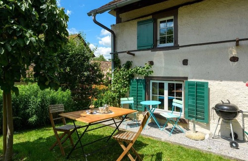 Schaffhausen House | Anna Schmid Puurehuus by Interhome