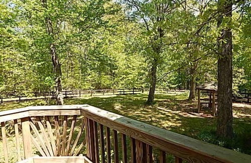 Patrick Henry House | Anna Valley Farm Log Home-1/2 hr to UVA, close to Wineries, fiber internet!