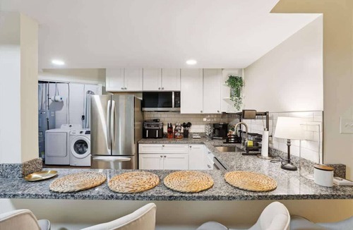 Annapolis Apartment | Annapolis Gem: Stylish and Cozy