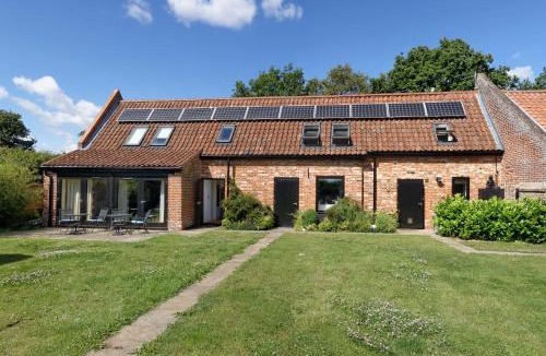 Irstead House | Annapurna Guest House