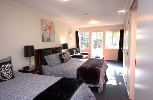 Whanganui Hotel | Anndion Lodge Motel and Function Centre
