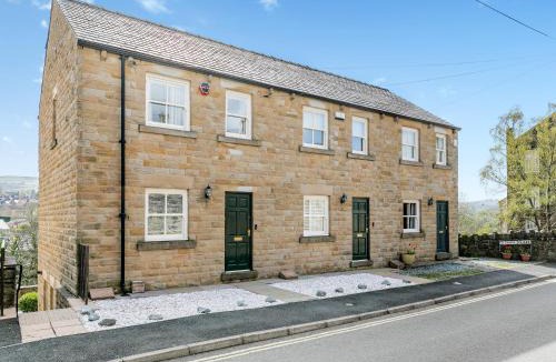 New Mills House | Anne's Cottage