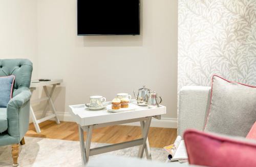 New Mills House | Anne's Cottage