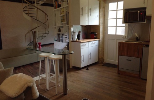 Saint-Regnobert-de-la-Cote-de-Nacre Apartment | Annex charming studio in an alley to the beach