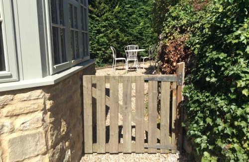 Westow Apartment | Annex Fishers Yard