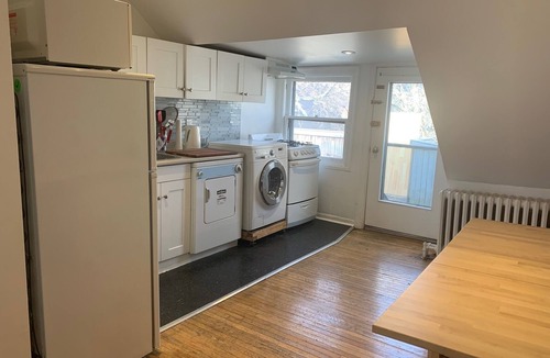 Midtown Toronto House | Annex Toronto, amazing location, cozy apartment