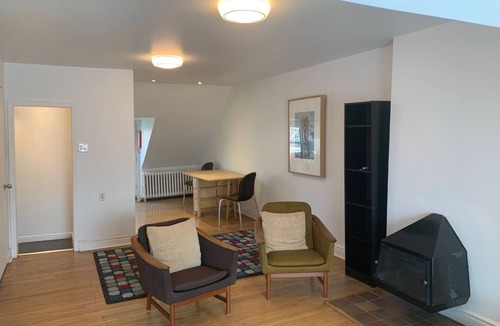 Midtown Toronto House | Annex Toronto, amazing location, cozy apartment