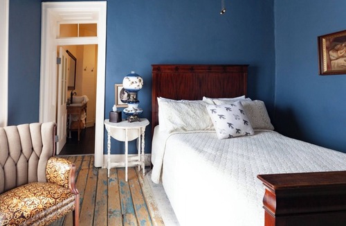 Cimarron Hotel | Annie Oakley - Historic Hotel Room
