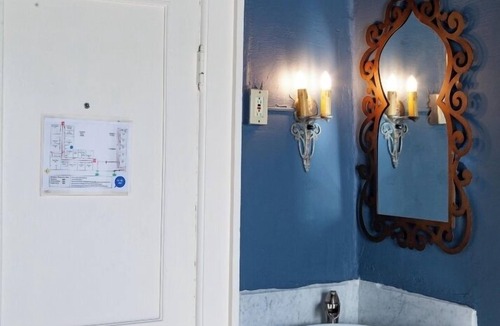 Cimarron Hotel | Annie Oakley - Historic Hotel Room