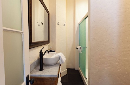 Cimarron Hotel | Annie Oakley - Historic Hotel Room