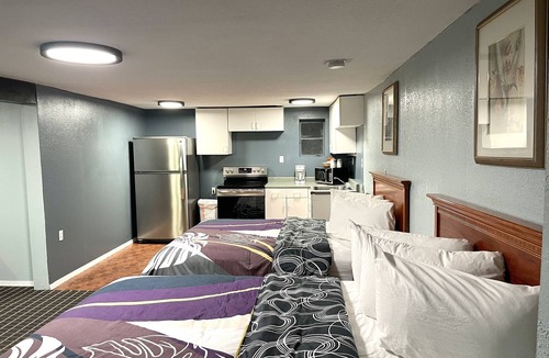 Oakley Hotel | Annie Oakley Motel Oakley
