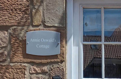 Adderstone Cottage | Annie Oswalds Cottage