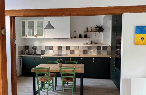 Arques House | Annie's peaceful waterfront home